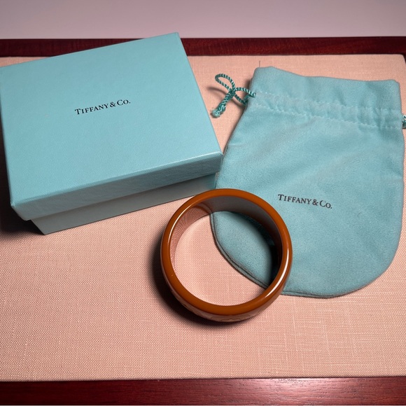 Tiffany & Co. Paloma Picasso Tan Caramel Zellige Resin Bangle with pouch and box - Picture 2 of 7